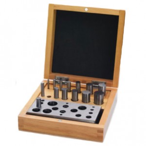 Disc Cutter Set of 14 in a Wooden Box 